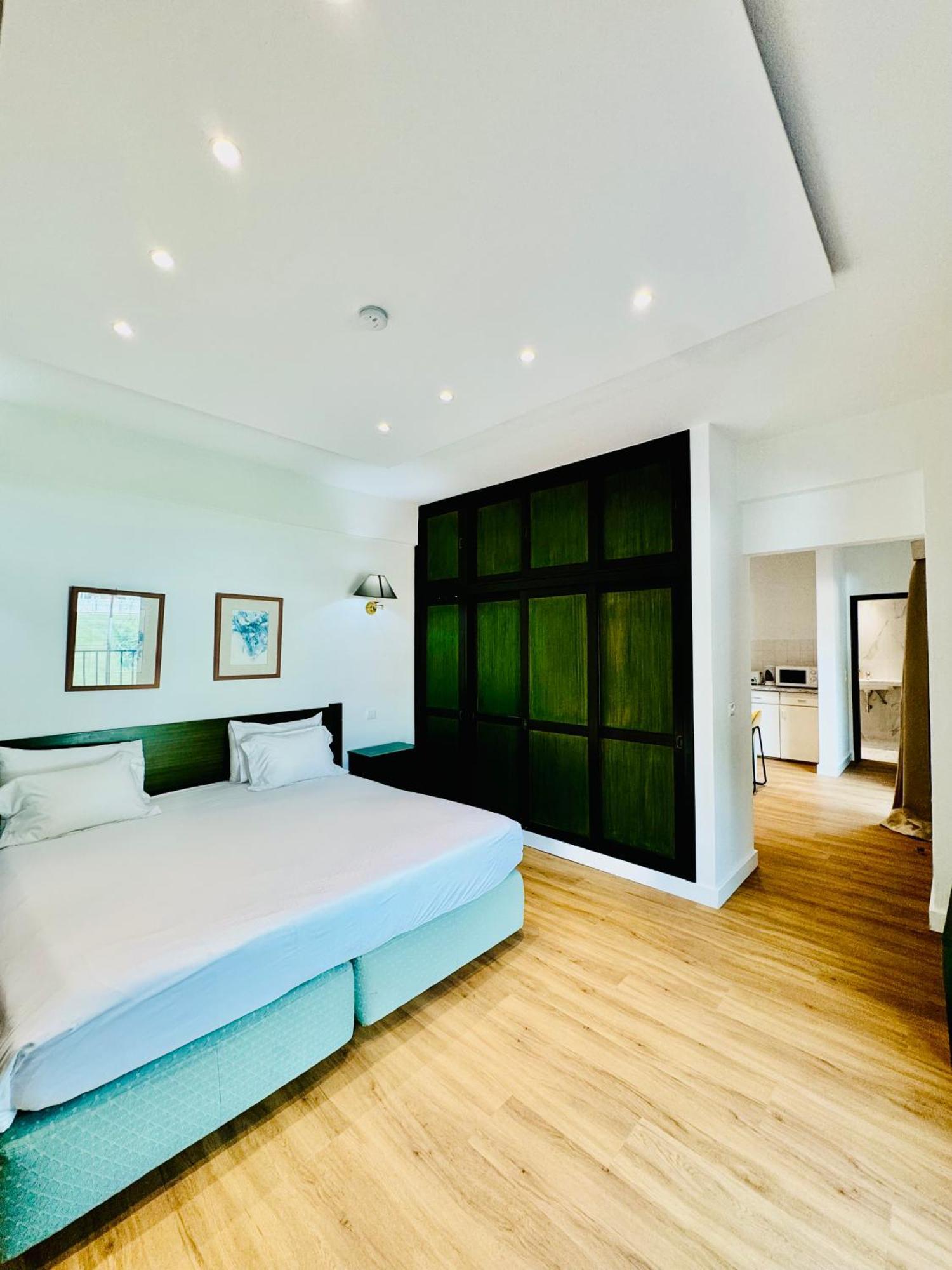 Vale Mar Guest Hotel Ribeira Brava Exterior photo