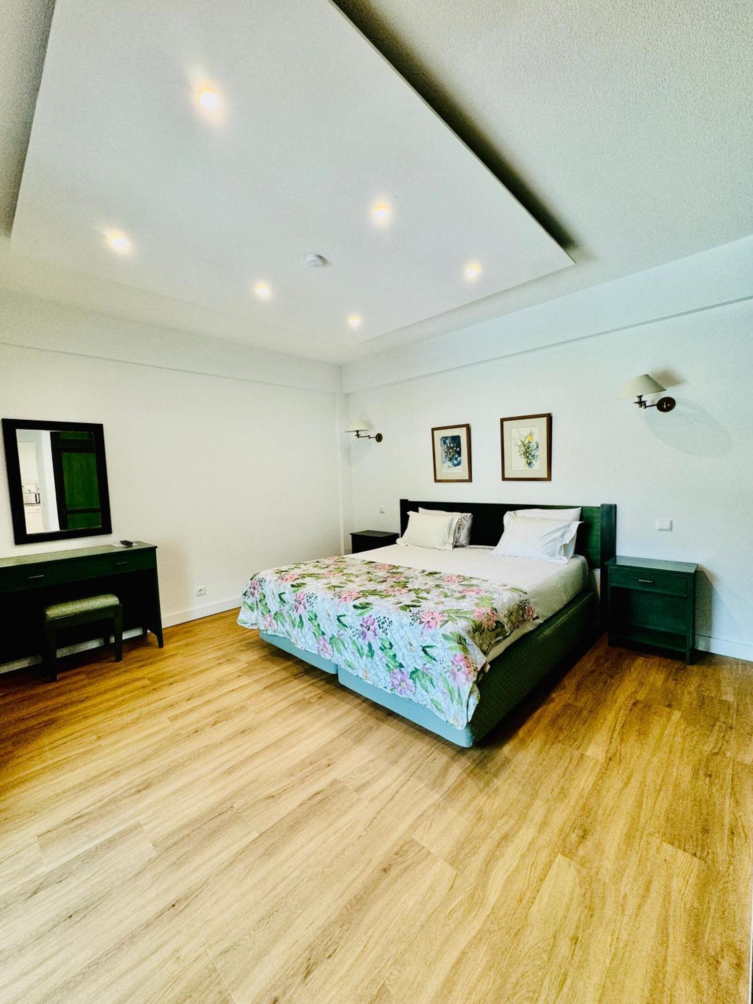 Vale Mar Guest Hotel Ribeira Brava Exterior photo