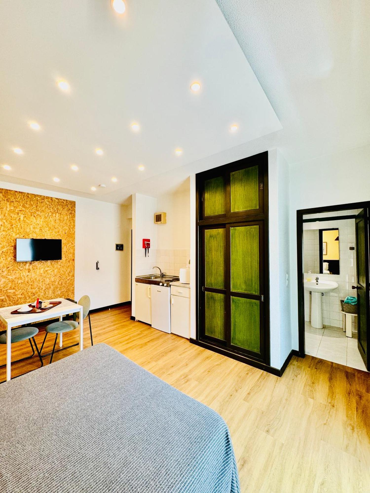 Vale Mar Guest Hotel Ribeira Brava Exterior photo