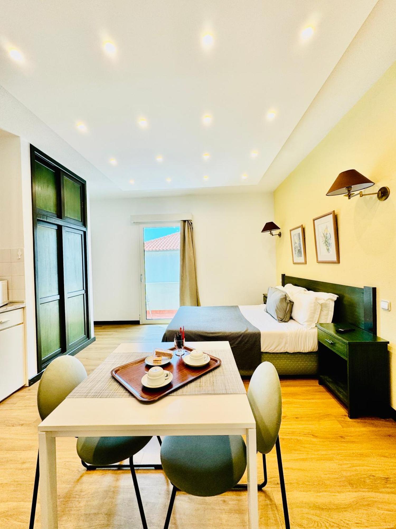 Vale Mar Guest Hotel Ribeira Brava Exterior photo